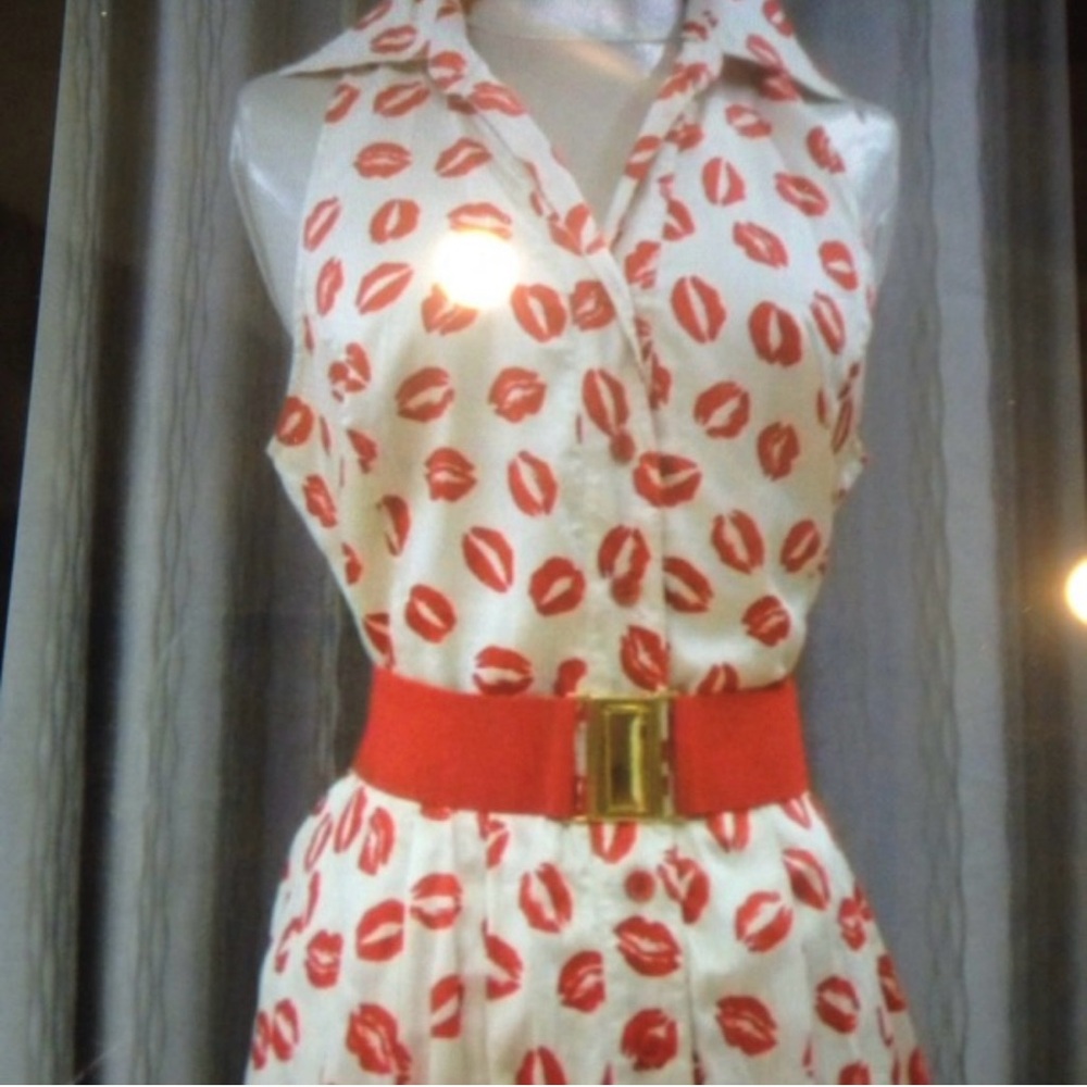 💋💋Linea Domani Lip Dress💋💋